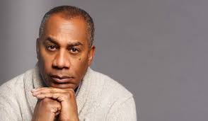 How tall is Joe Morton?